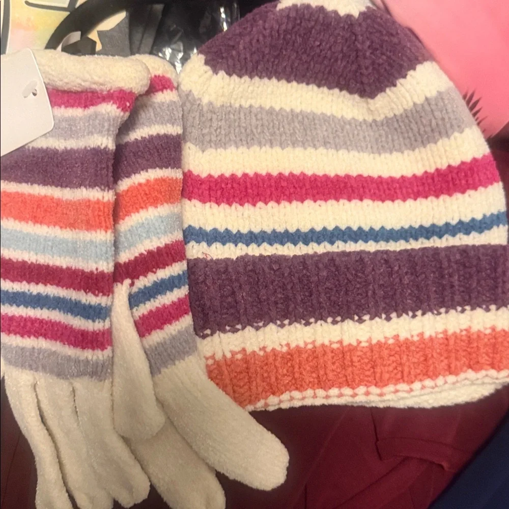 Cap & Gloves